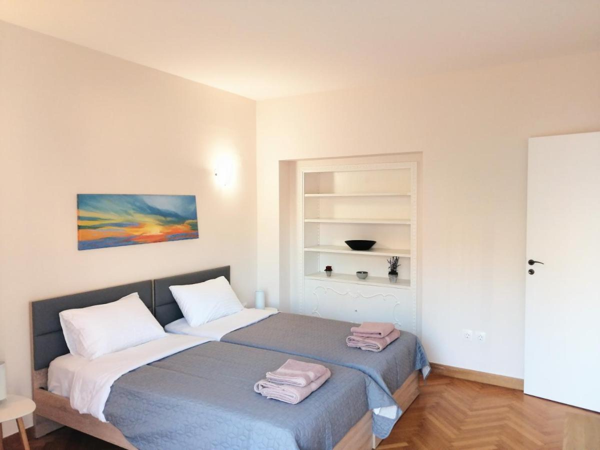 Stylish Central Penthouse Apartment Atina Dış mekan fotoğraf